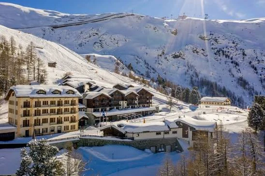 Riffelalp Resort 2222m in the winter landscape above Zermatt